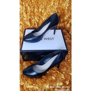 Round Toe Heels